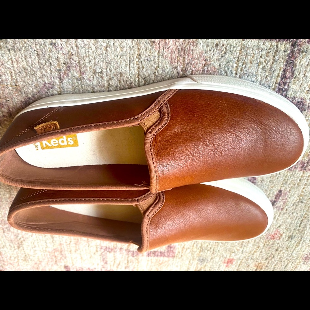 Ked’s Double Decker Leather slides. Tried on twice never worn. Retail $59.95